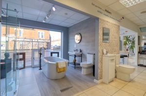 Commercial Unit- click for photo gallery